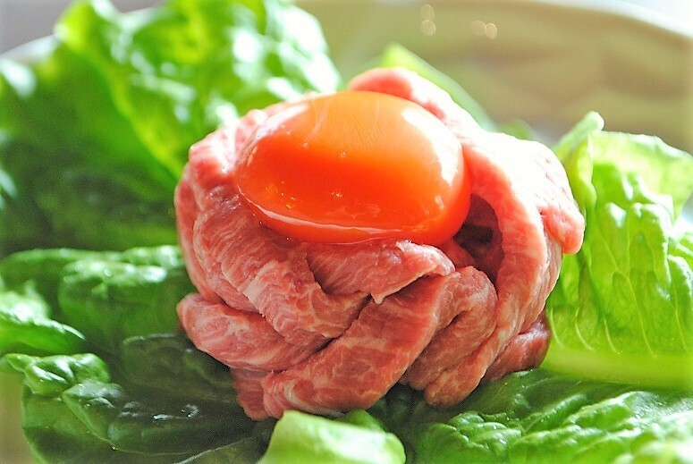お肉はもちろん、生肉料理、ホルモンにもこだわります。