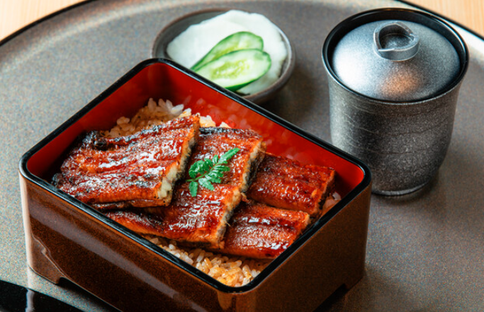 とろっと脂がのった鰻