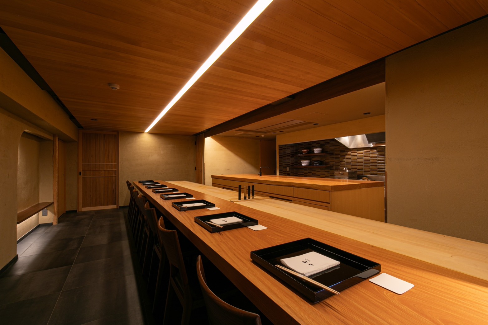 一枚板のカウンター