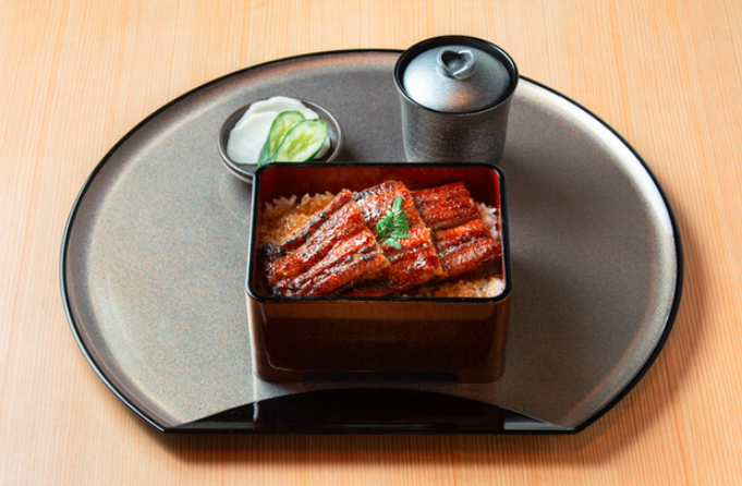 とろっと脂がのった鰻