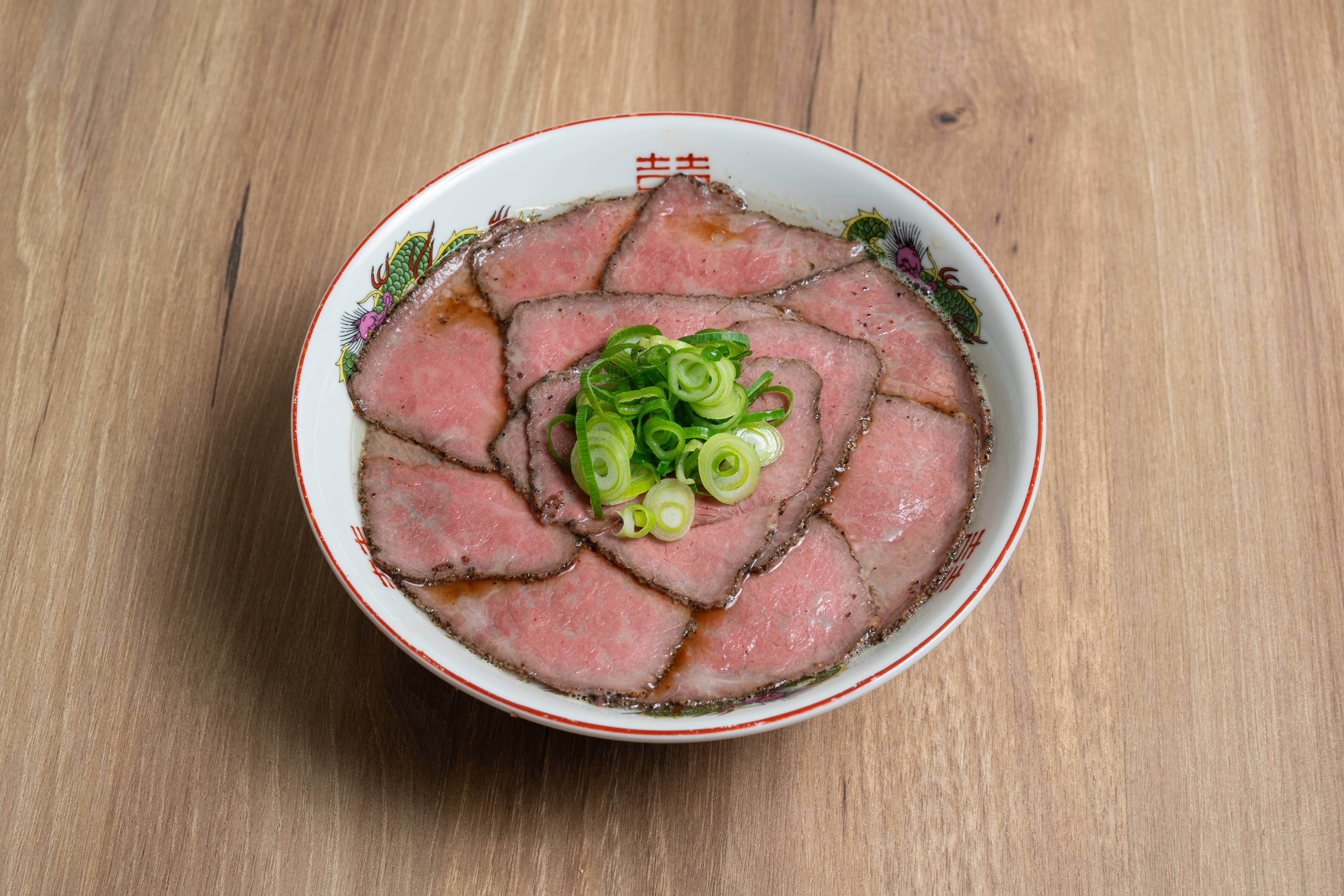 和牛醤油ラーメン