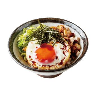 焼豚丼 （半熟玉子入り）