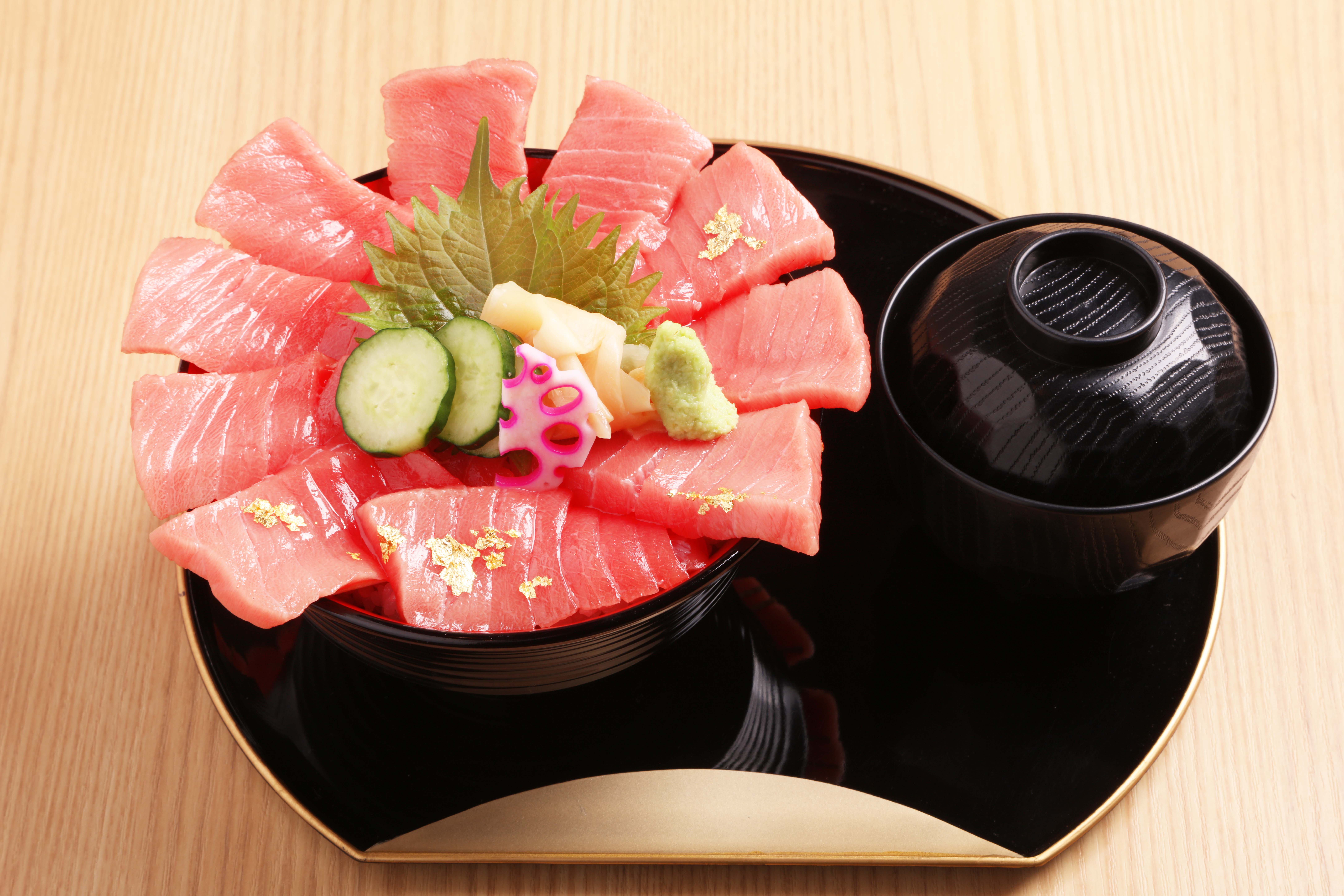 中トロ丼